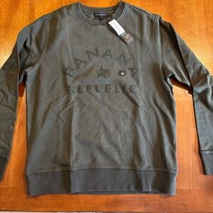 Banana Republic Men's Dark Green Crewneck Sweatshirt size M